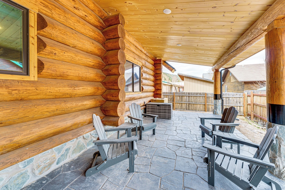 Cabin 3/4 Mi to Red River Ski & Summer Area