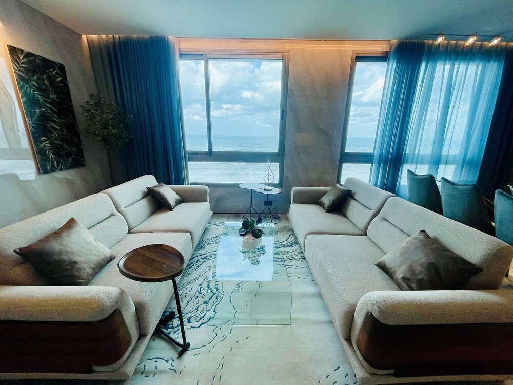 Carmel Holiday Apartments
