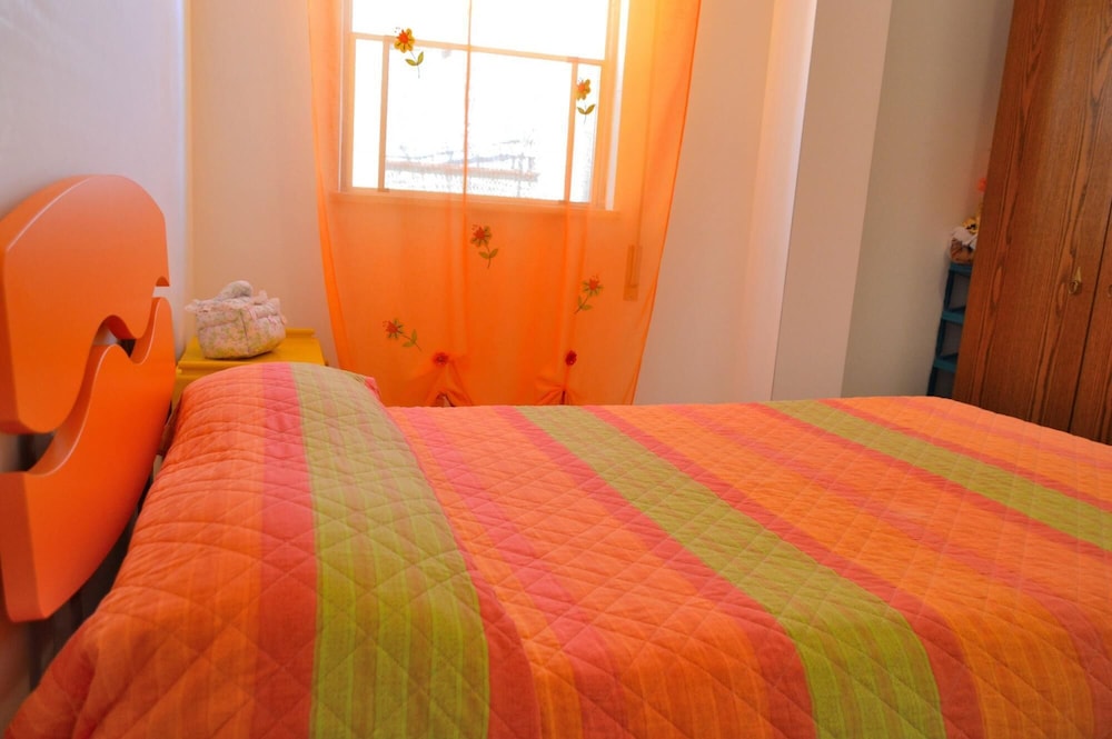 Al025a in Alcamo With 3 Bedrooms and 1 Bathrooms view 2