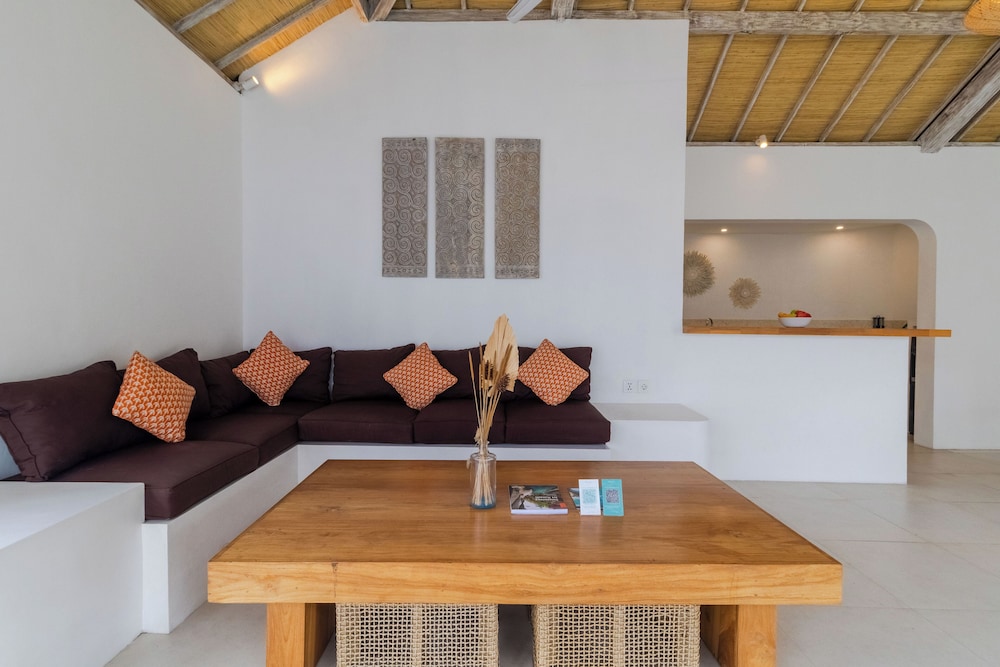 Villa Cocodrilos 1 by Pertama Management