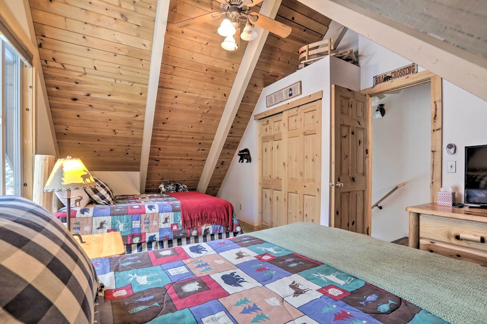 Lake Tahoe Vacations - Incline Village Cabin 3 Mi to Lake Tahoe! - Property Image 6