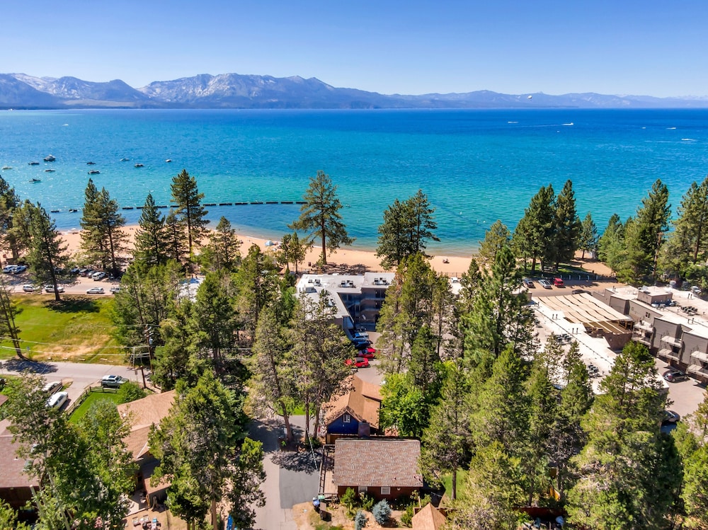 851h Tahoe Classic Cabin Near The Beach 2 Bedroom Cabin