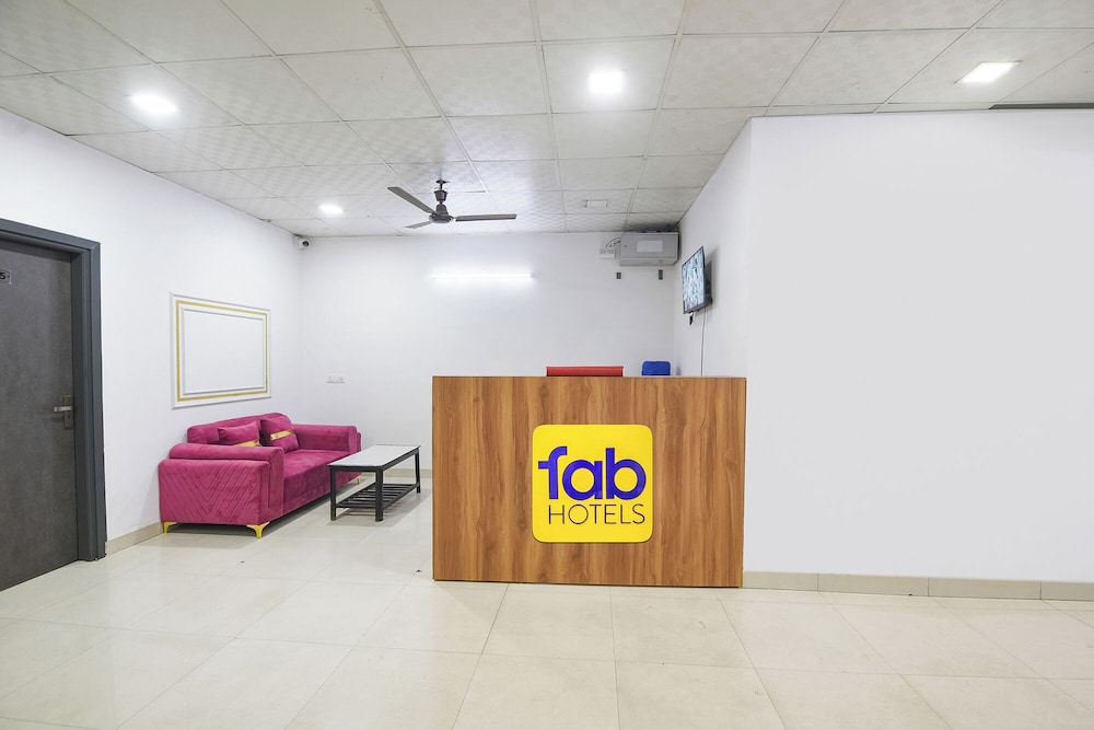 Fabhotel Tulip Sarover Sector 18
