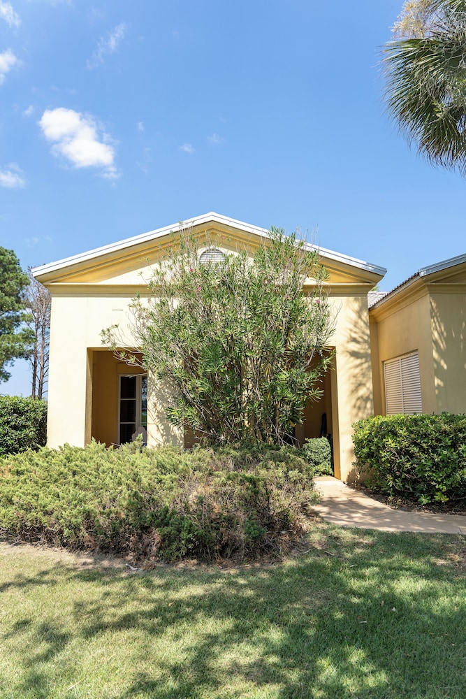 The Villas at McCollough