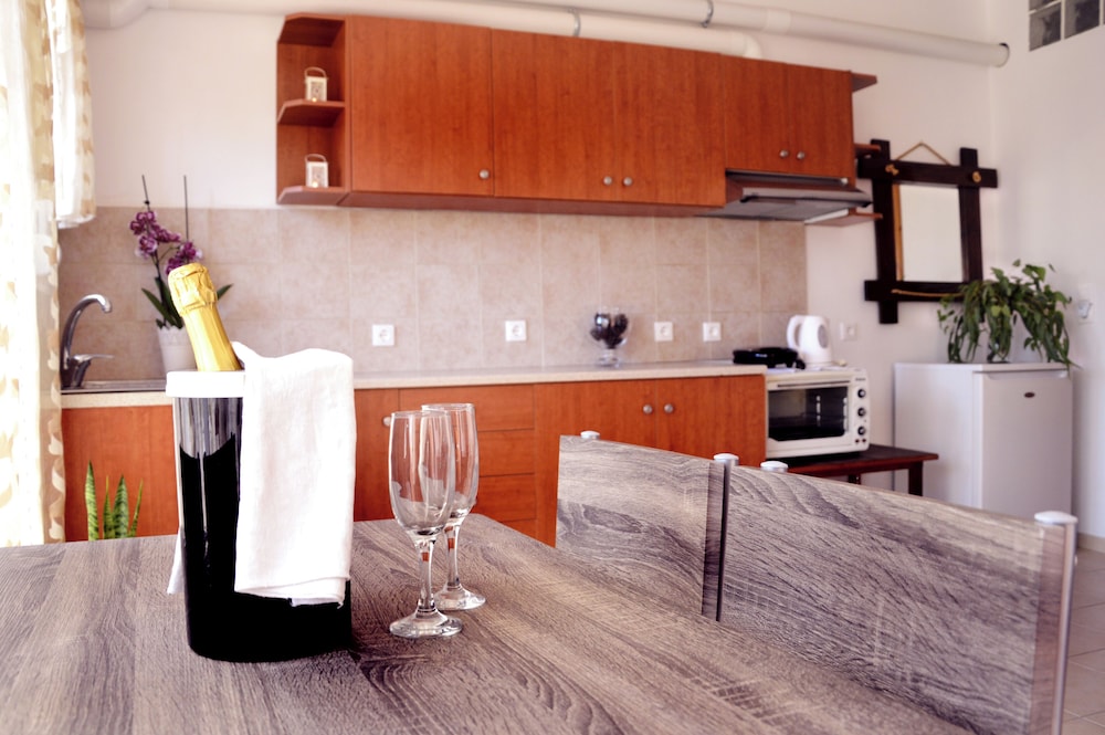Sky-Line Apartments