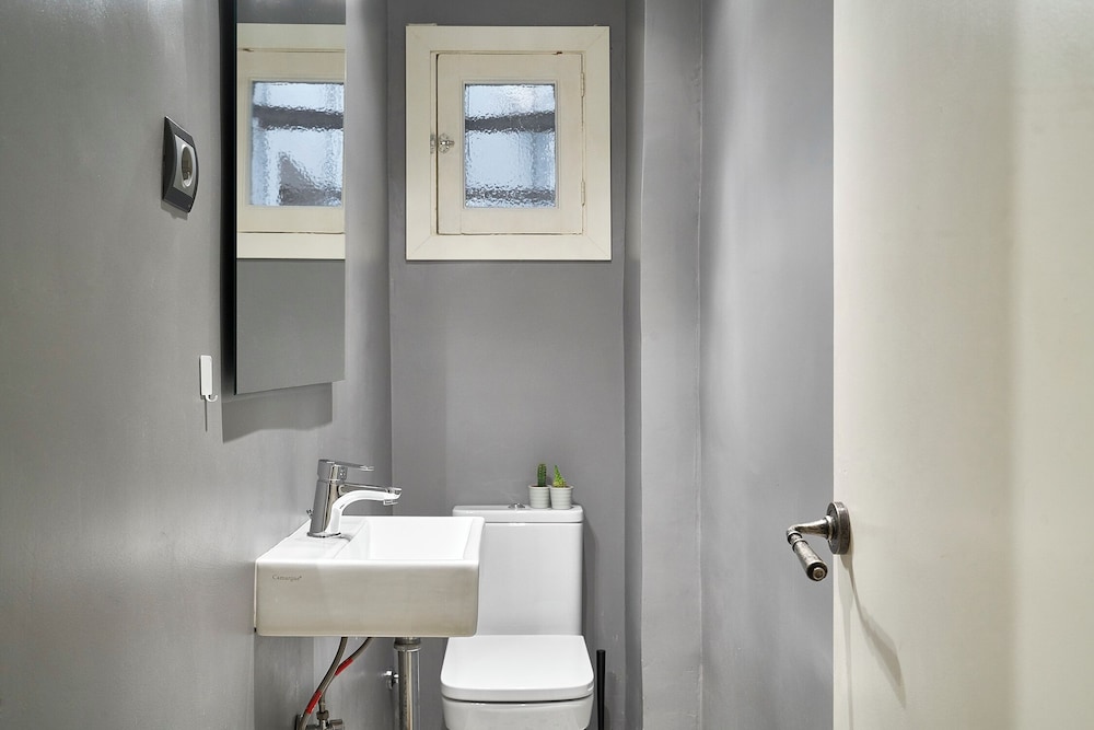 BeBarceloner Sants Apartments