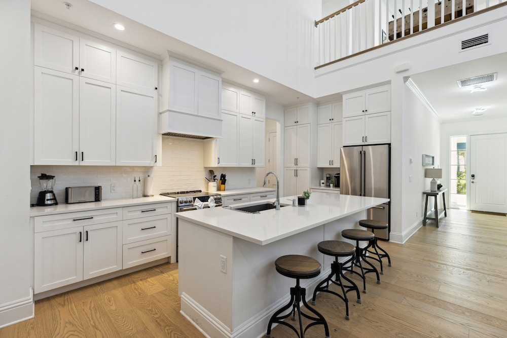 132 Ocean Estates Dr