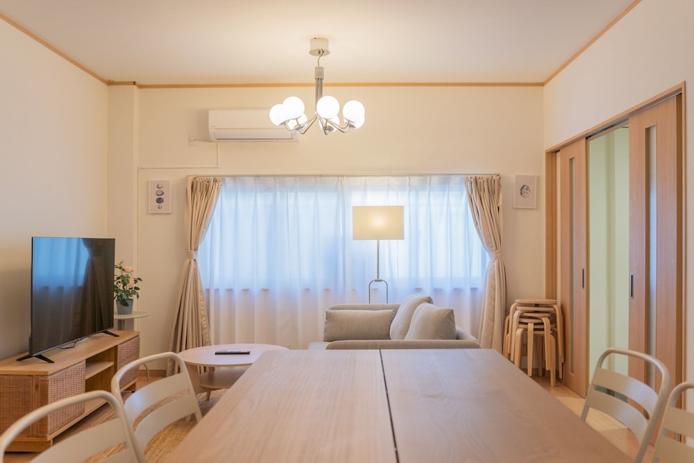 Osaka Maple Court