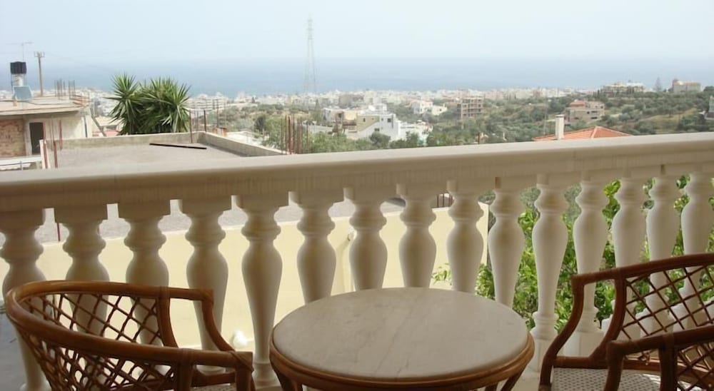 Kokkinakis Apartments