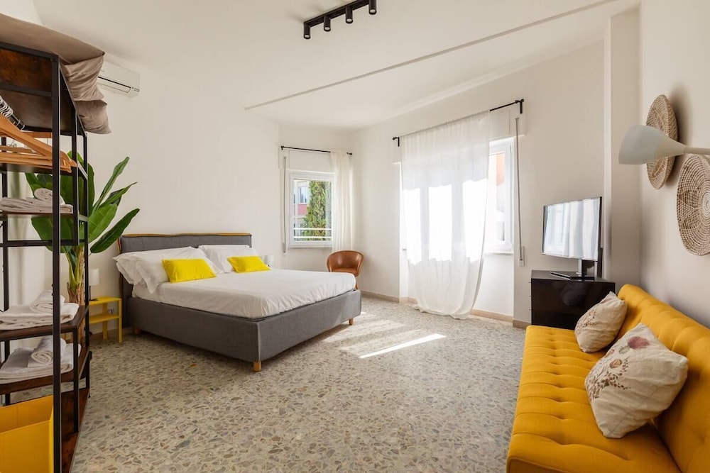 Luminous Family Apt With Balcony By St Peter'S