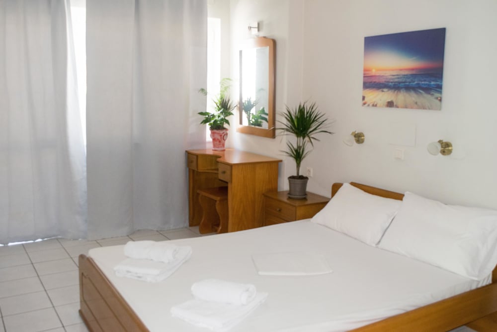 Greta Apartments