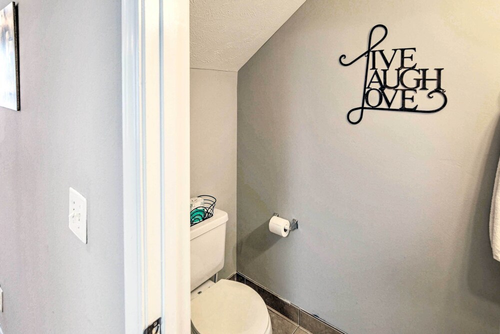La Vergne Townhome: 22 Mi to Dtwn Nashville! - Property Image 17