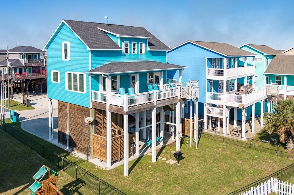 Crystal Breeze 3 Bedroom Home
