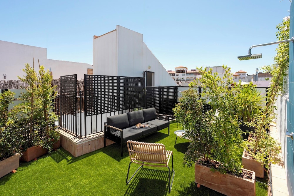 Modern 1BD Apartment in Arenal Santas Patronas IV