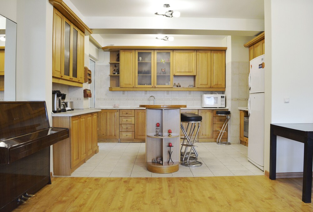 Yerevan Vacations - The Rooms Hostel Yerevan - Property Image 9