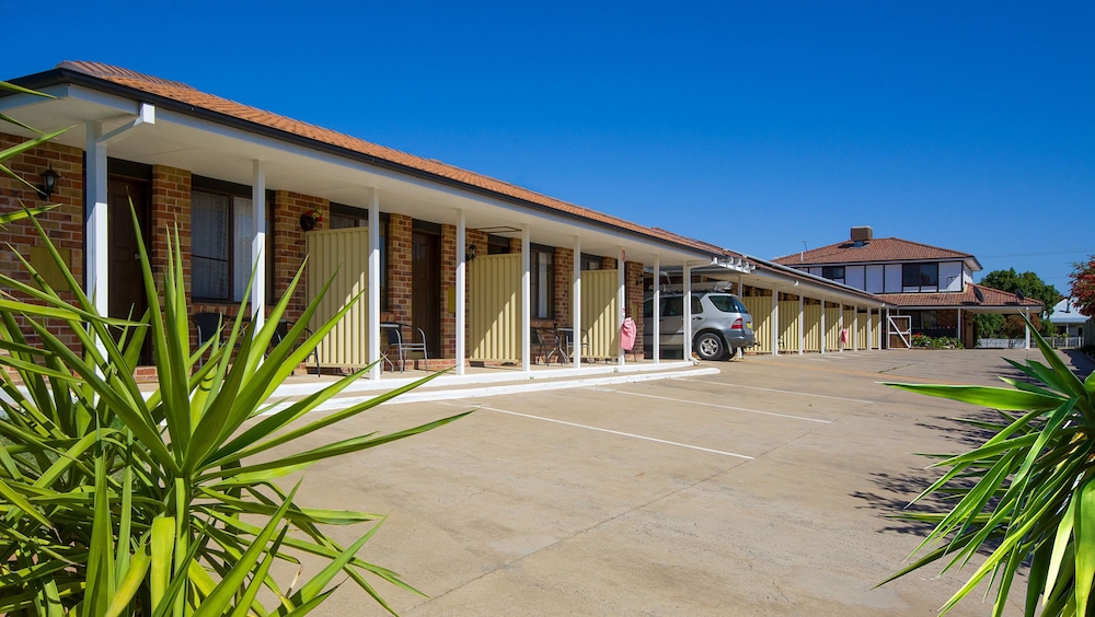 Aalbany Motel