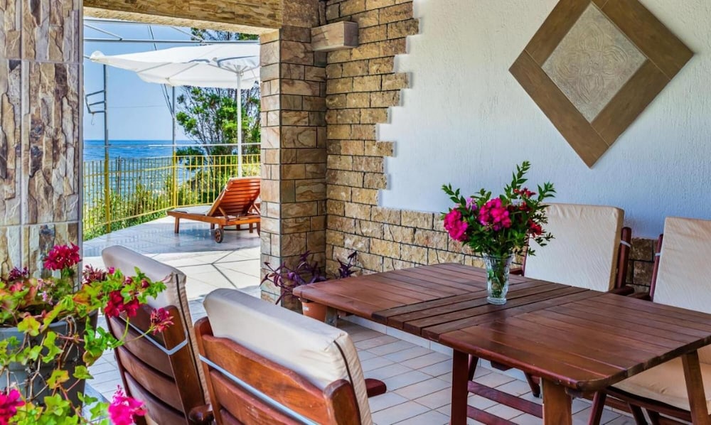 Nerissa Cottage - Skopelos Glossa view 2