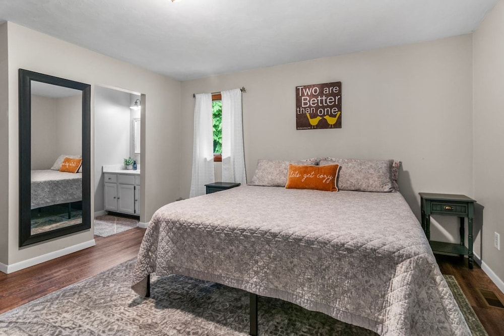 Lakeside Getaway pet Friendly