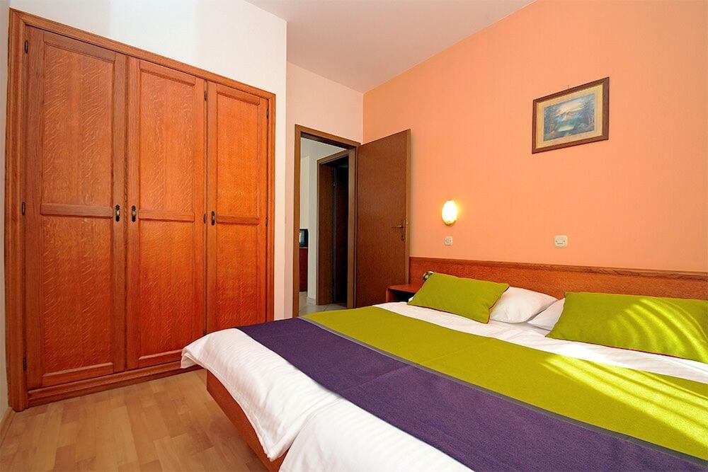 House Adrijana
