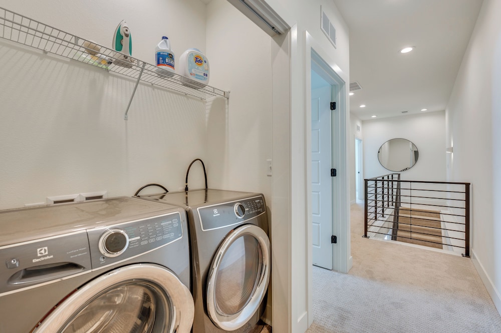 14 Mi to Boulder: Family-friendly Home in Erie!