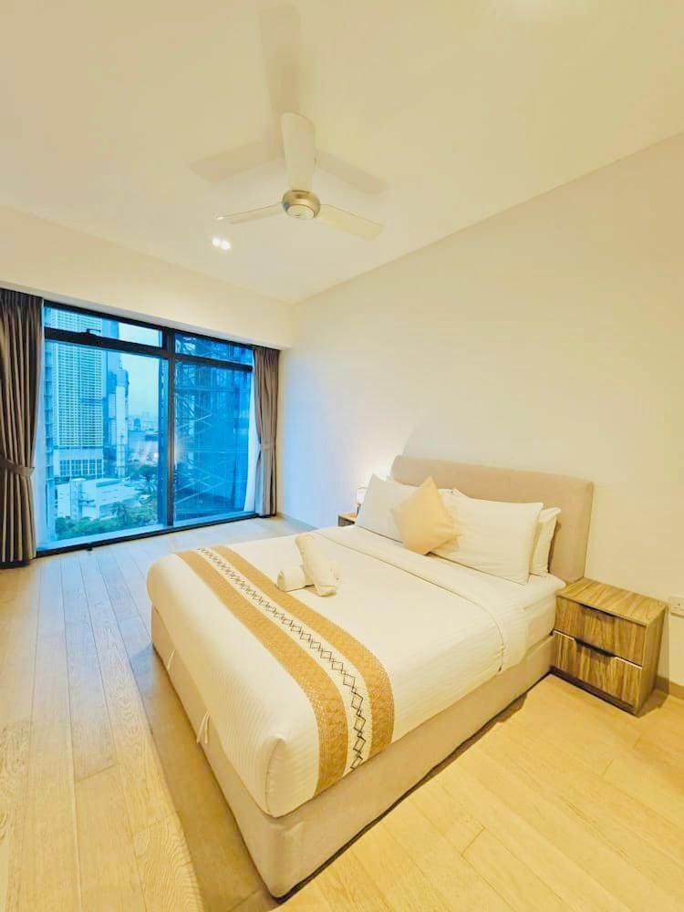 Dorsett Residence by crystal