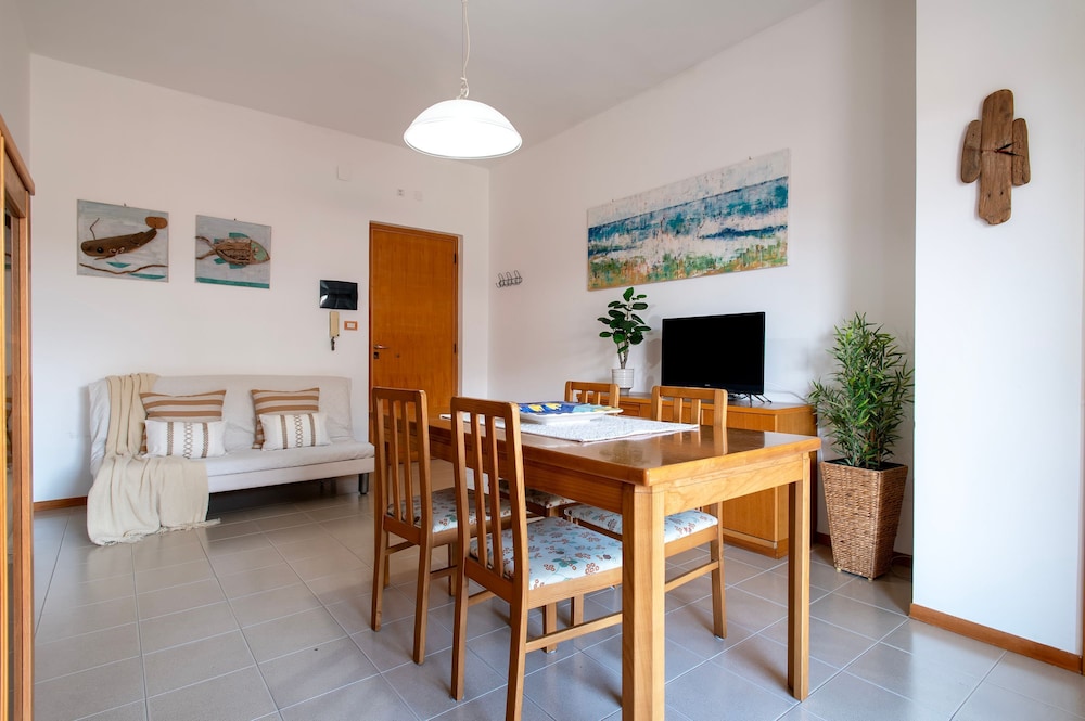 Sardinia Re - Lido 68
