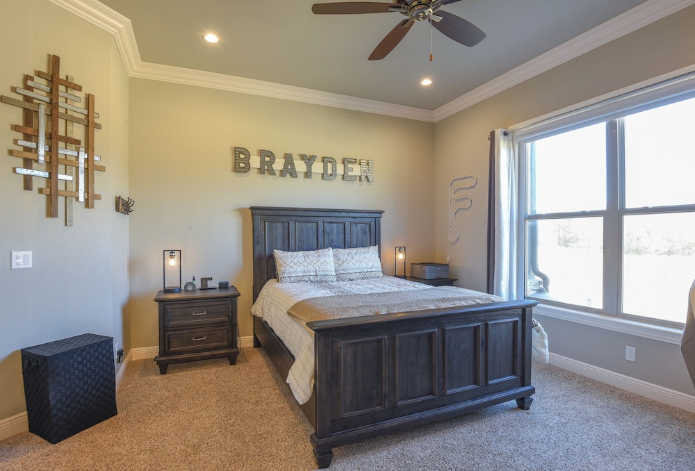 Spacious Owasso Vacation Rental w/ Private Pool! view 2