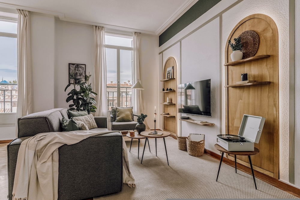 Chich - 2 Bedrooms and Balcony in Palacio