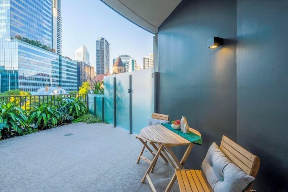 Kozyguru | Brisbane Cbd | 1 Bed Apt | Spire
