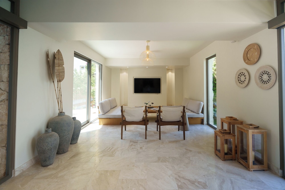 Mavi Suite Türkbükü - Image 15