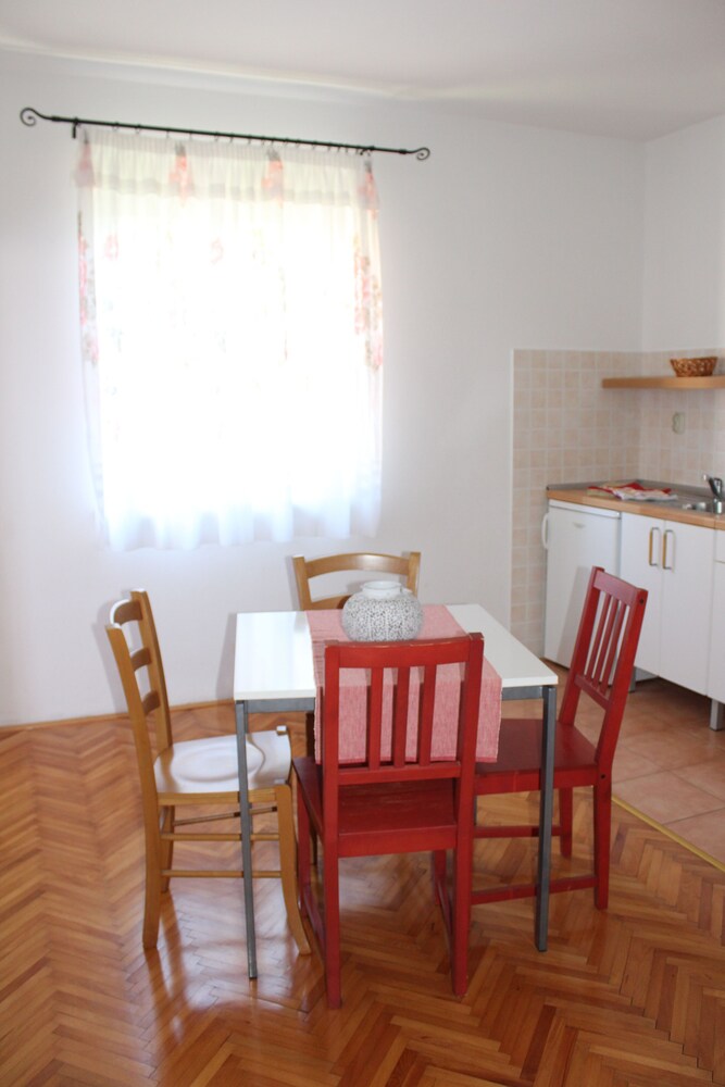 Photo 37