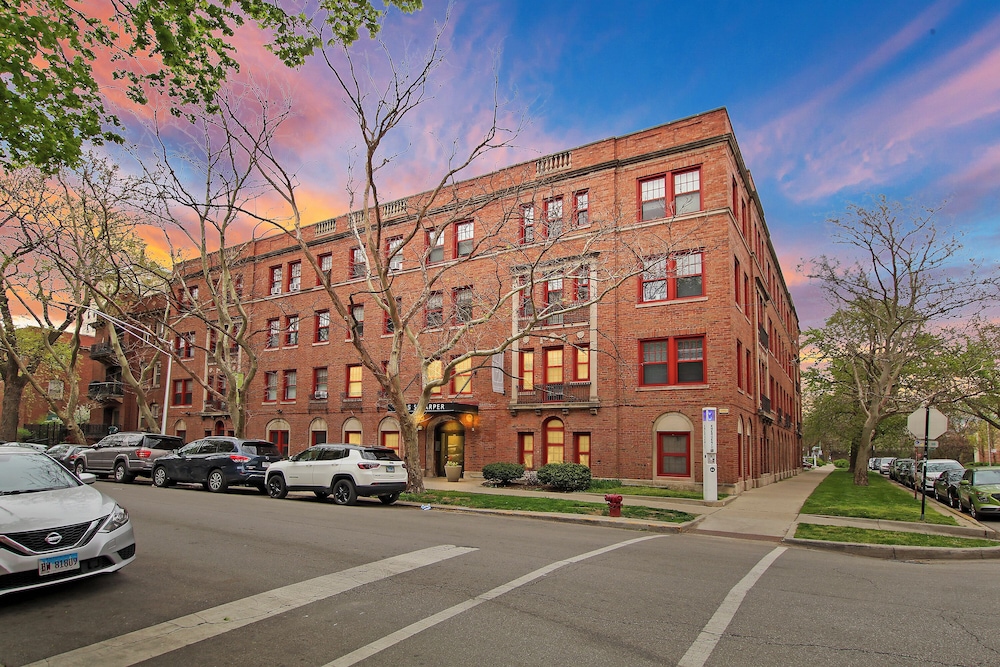 Chic 1BR - Harper rep