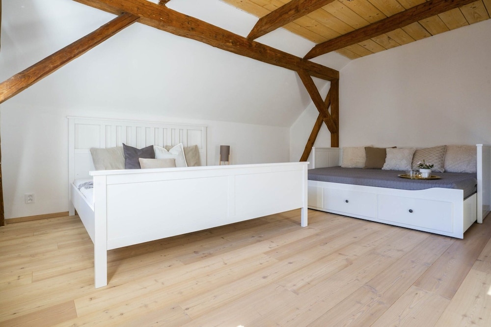 Villa in Rudnik With Private hot tub