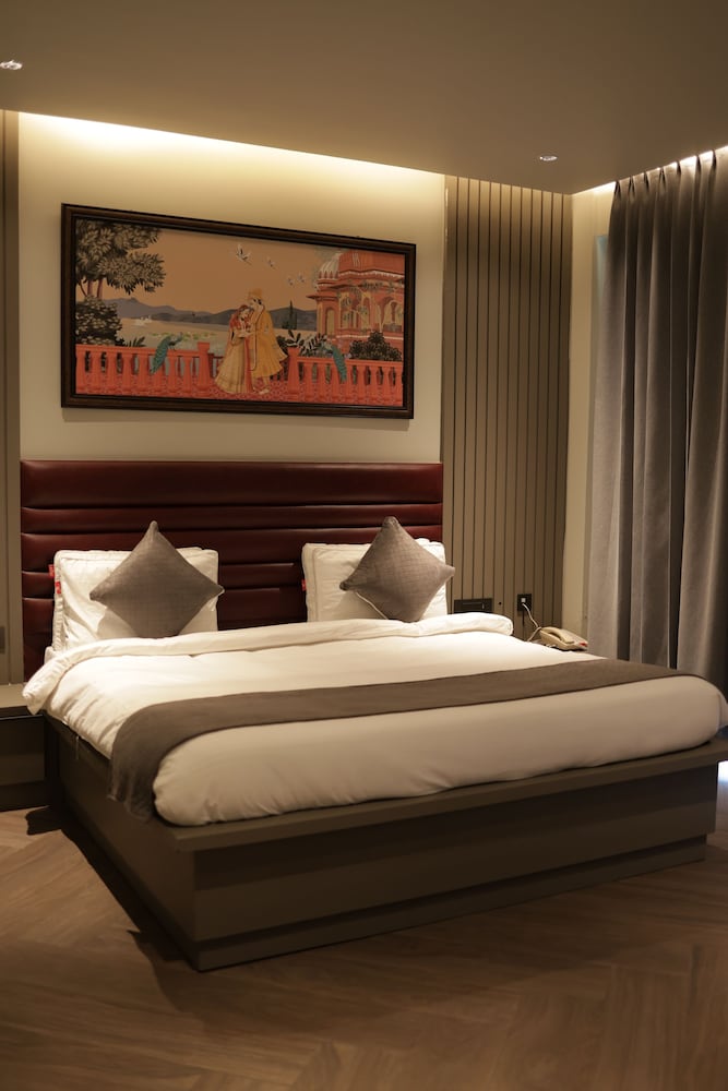 Wedcation by Tivoli, Israna