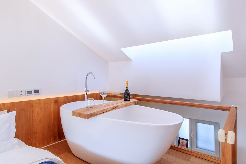 Isvara Flowing Ocean Guesthouse
