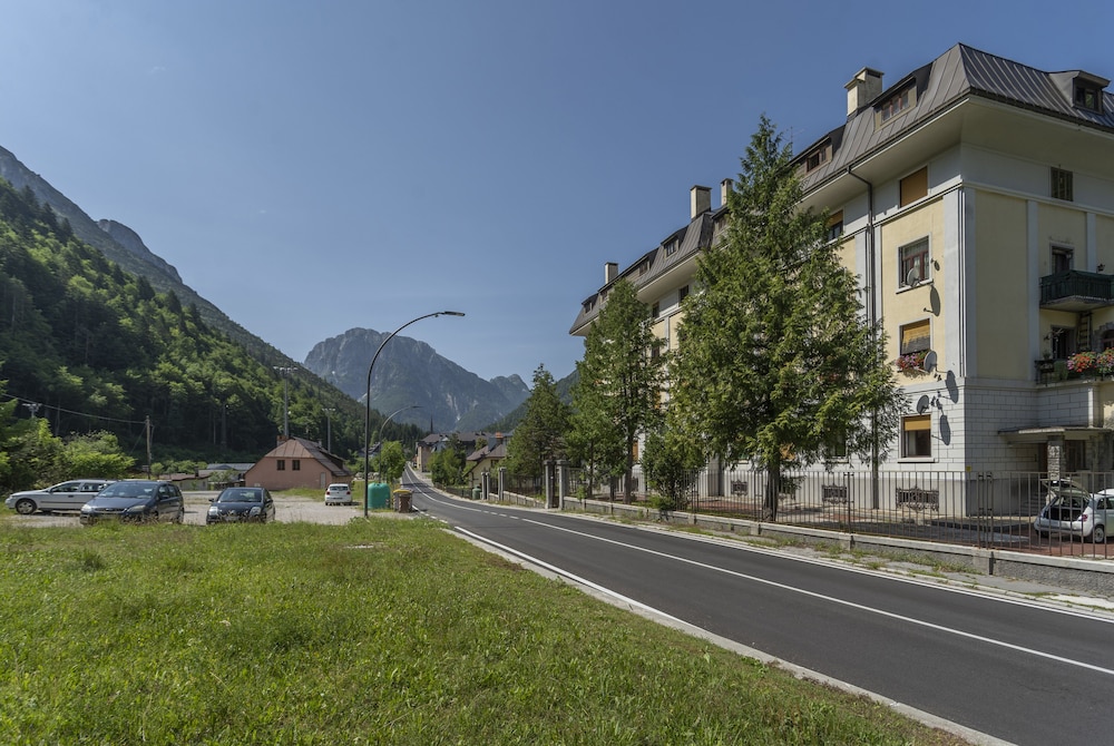 Cave del Predil Lovely Apartments view 4