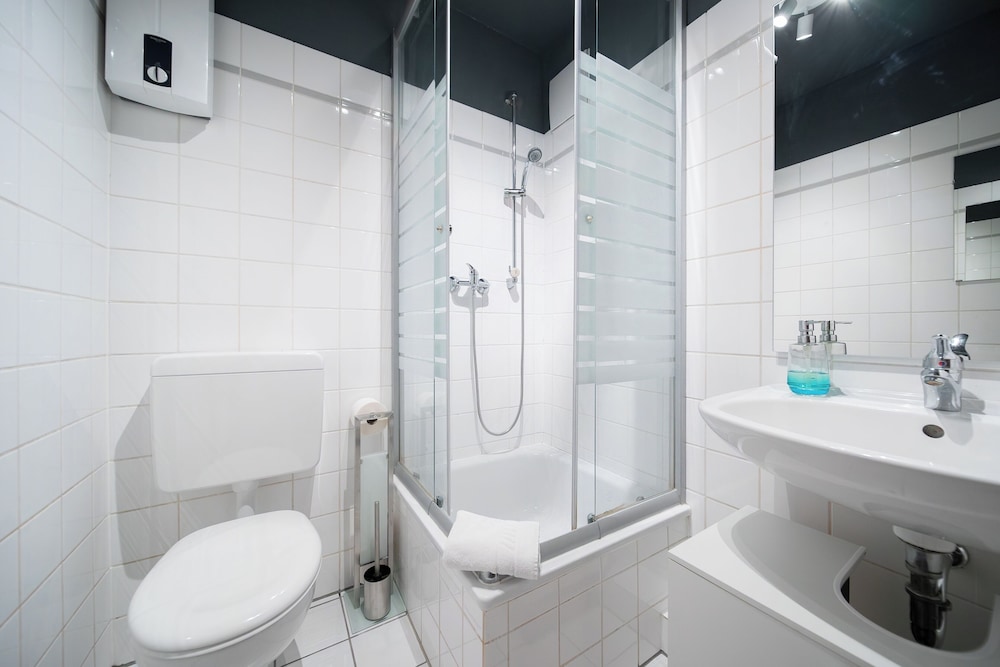 Favorite Stays - Neuss Furth