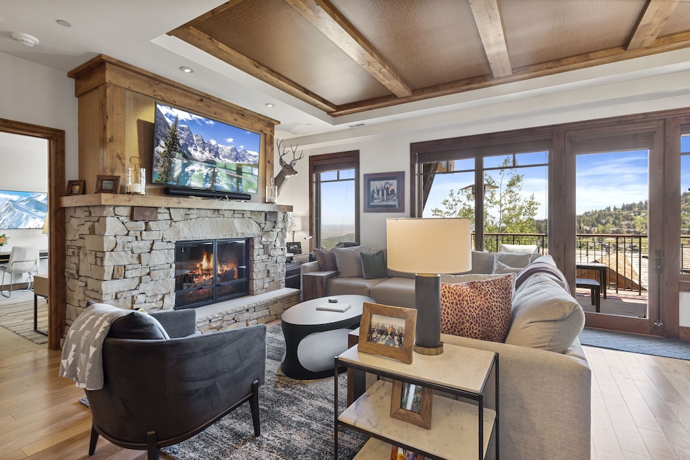 Shooting Star Lodge at Deer Valley Resort - Three Bedroom Deluxe Residence #201 3 Condo
