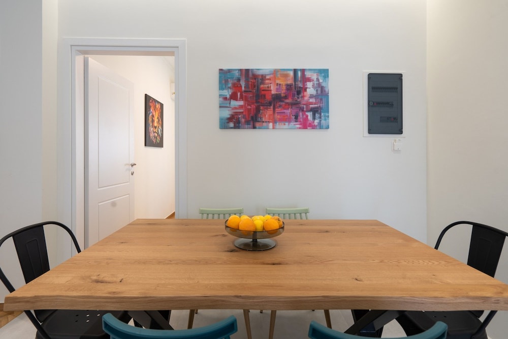 Modern Luxurious Apartment in the Heart of Athens