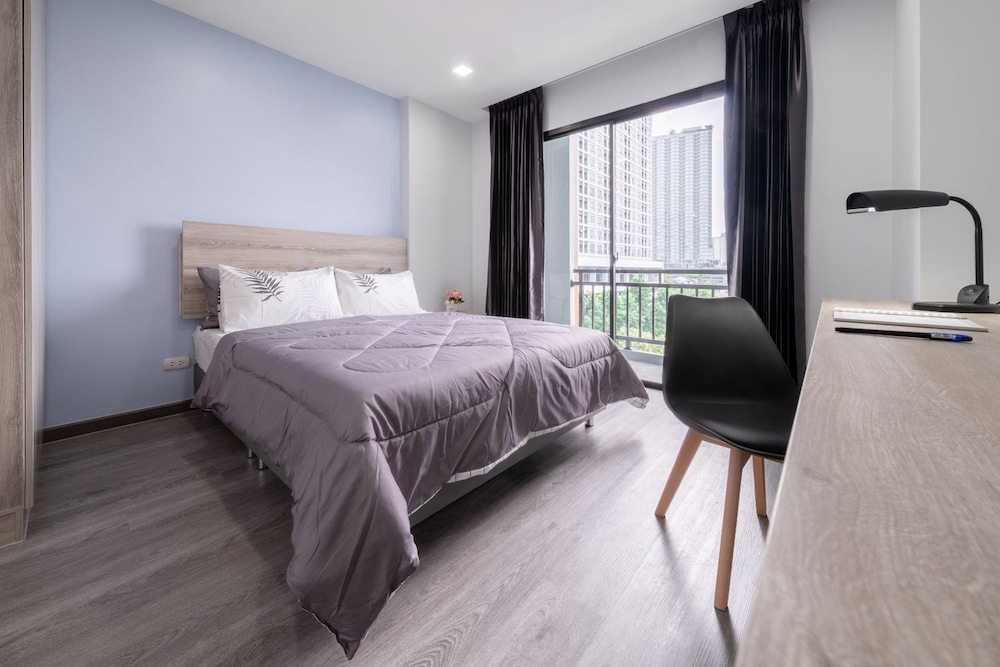 Aqua Residences
