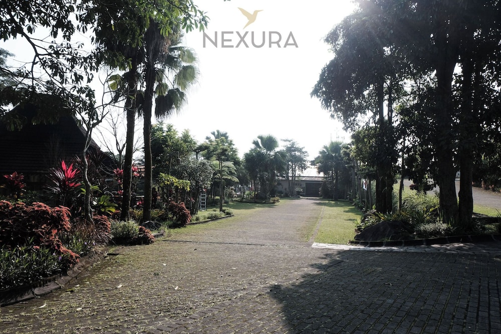 Jambu Klutuk Resort