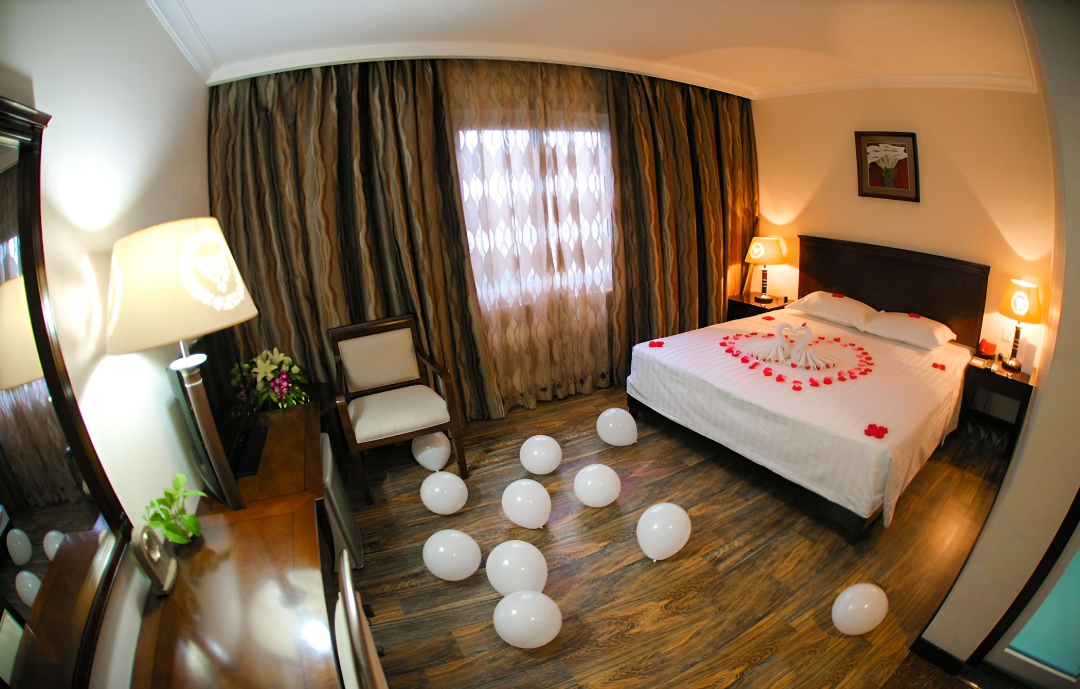 Level Hotel