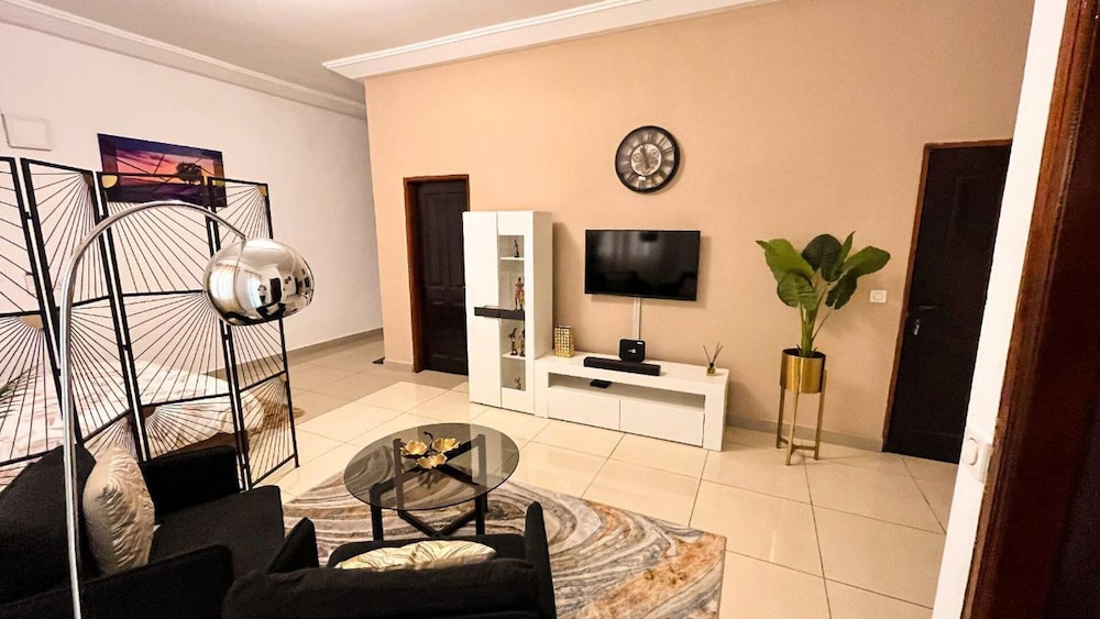 Large Studio at Your Disposal in Abidjan
