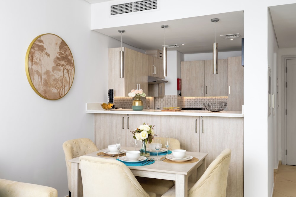 Maison Privee - Elegant Palm Retreat w/ Iconic Sea and Marina Vws