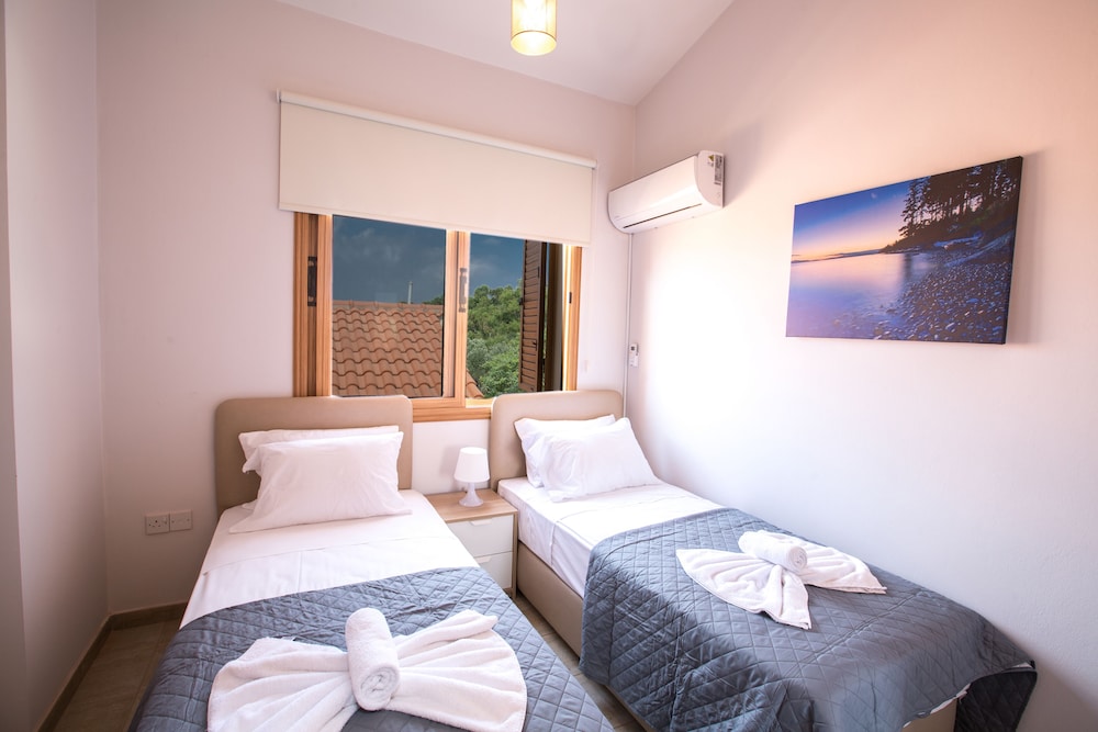 6 Bedroom Villa With Private Pool in the Area of Konnos view 4