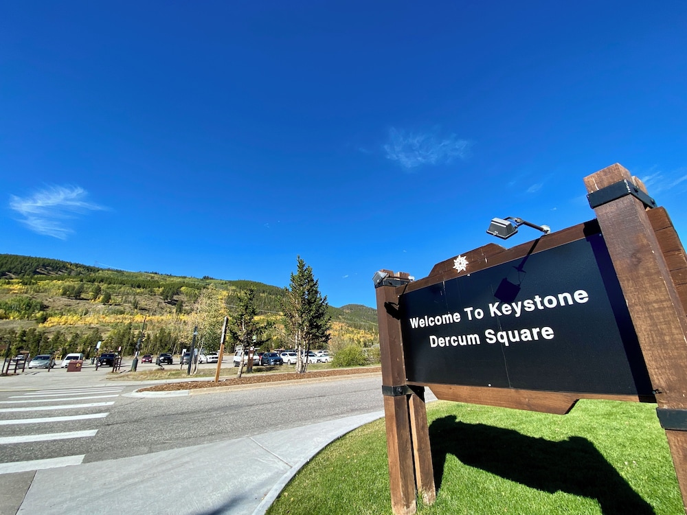 Summit County Vacations - Expedition Station 8607 by SummitCove Vacation Lodging - Property Image 8