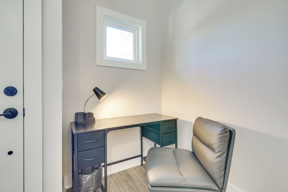 2 Mi to Duke University: Townhome in Durham!