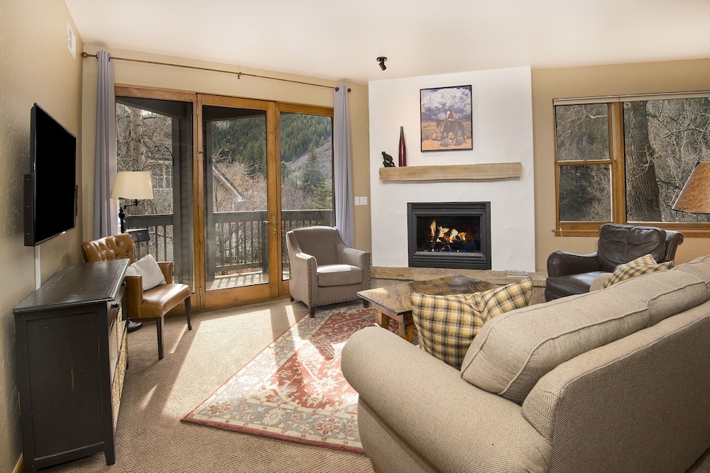Canyon Run I-203 2 Bedroom Condo by Redawning - Property Image 17