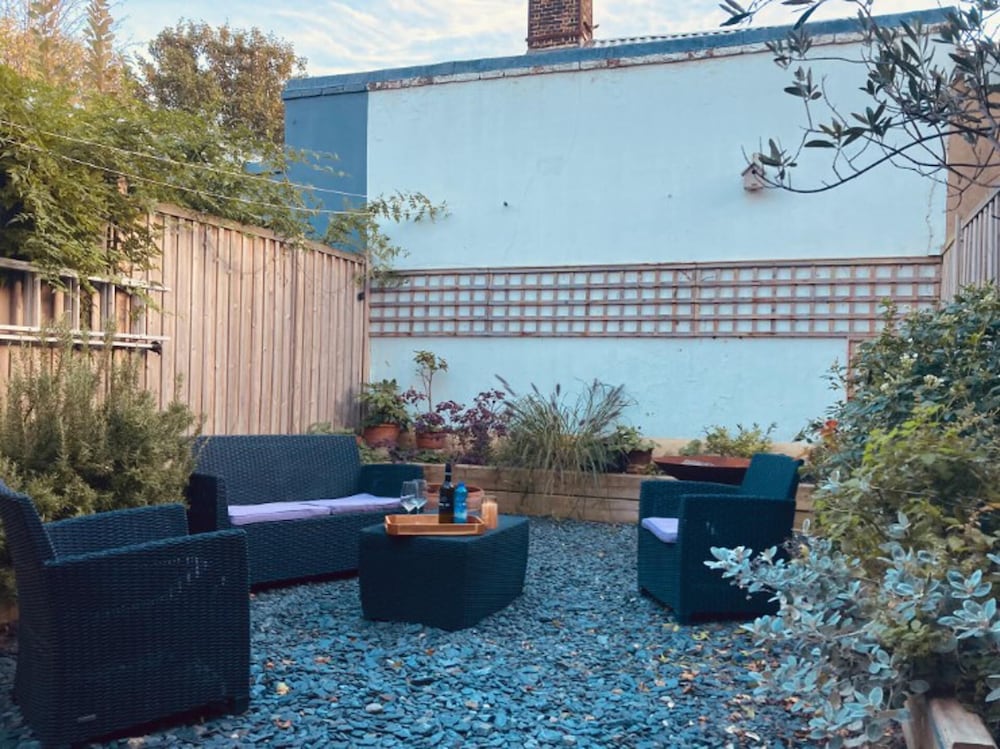 outdoor bbq area