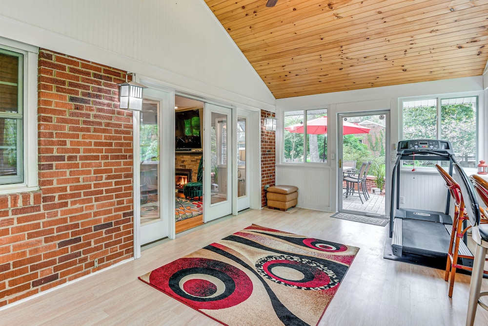 14 Mi to DC: Retreat w/ Patio & Sunroom!